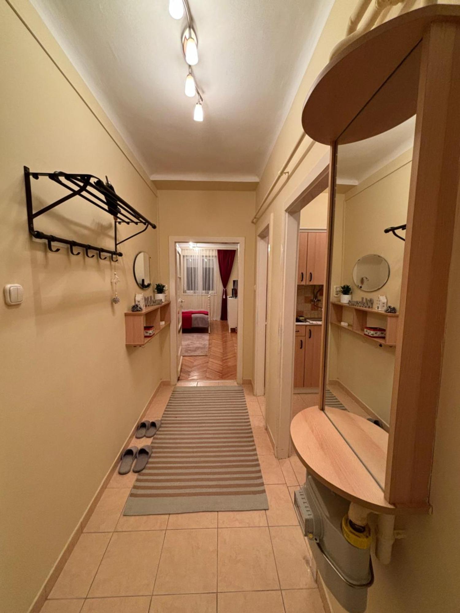 Downtown Hideaway Apartman 布达佩斯 外观 照片
