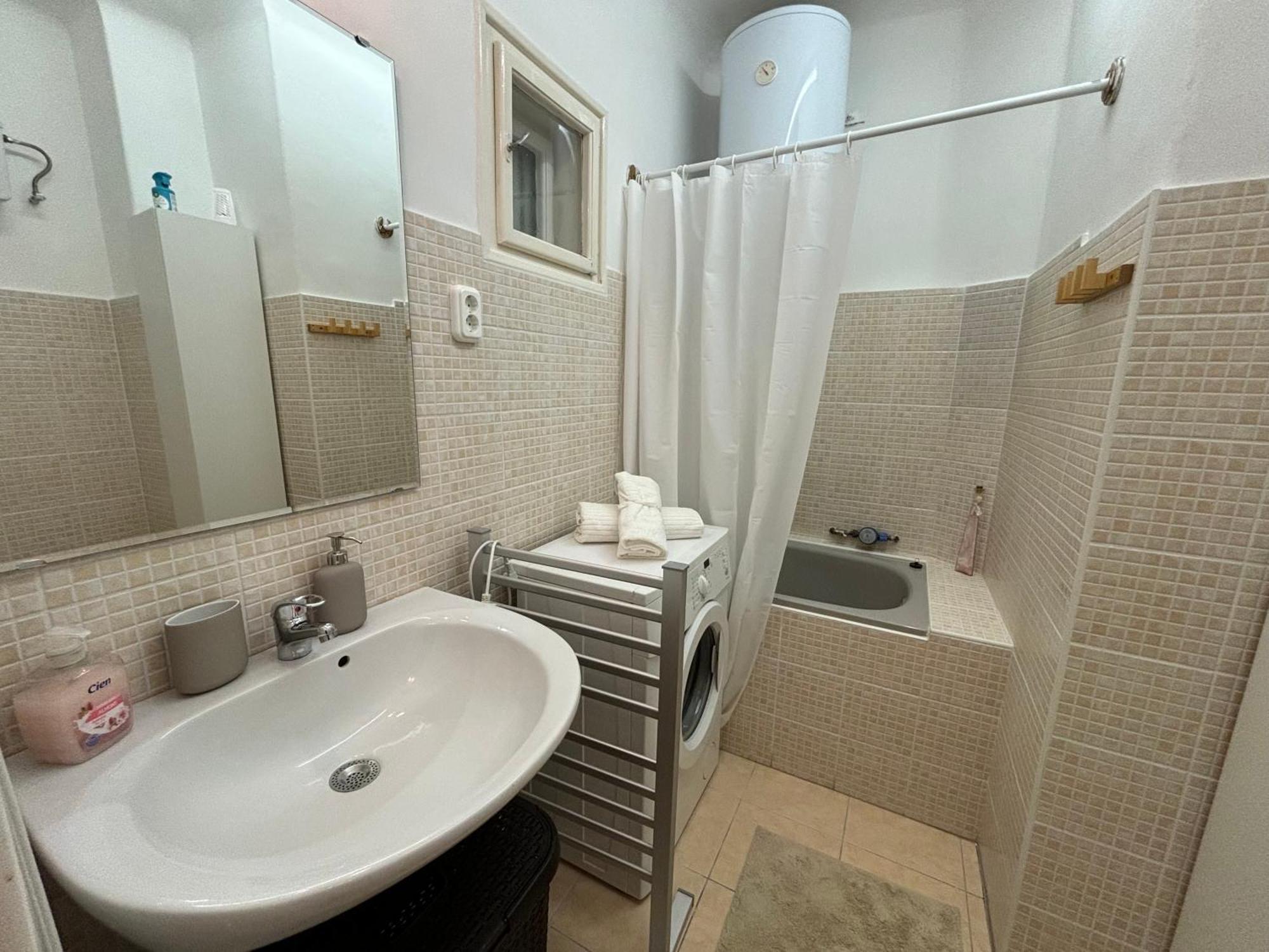 Downtown Hideaway Apartman 布达佩斯 外观 照片